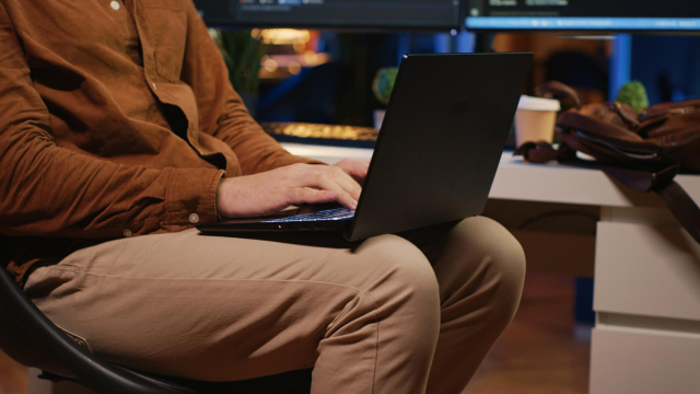 5 Real Ways to Make Money Online (Without Scams) 
