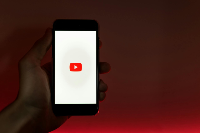 Cómo crear un canal de Youtube que te genere ingresos pasivos